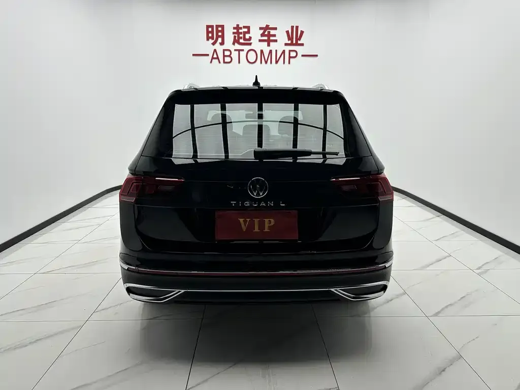Volkswagen Tiguan L — фото 9