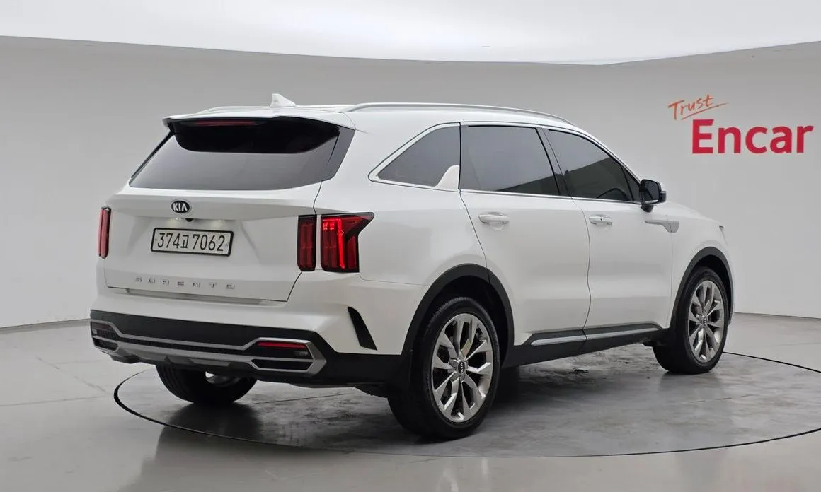 Kia Sorento — фото 4