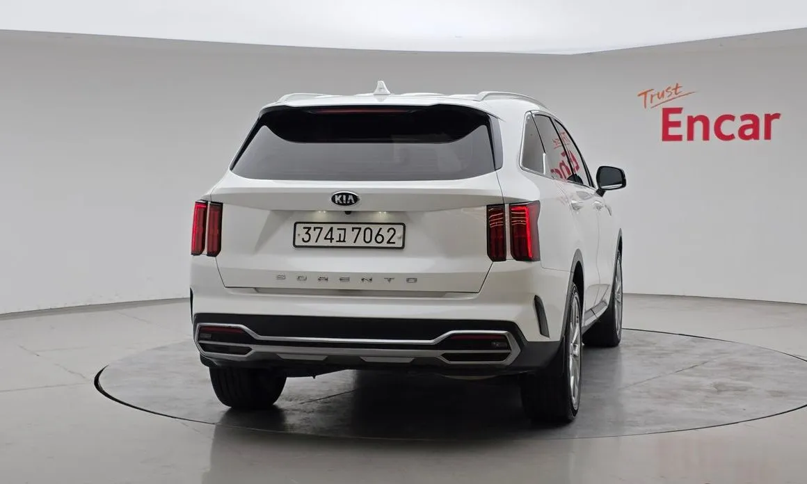 Kia Sorento — фото 3