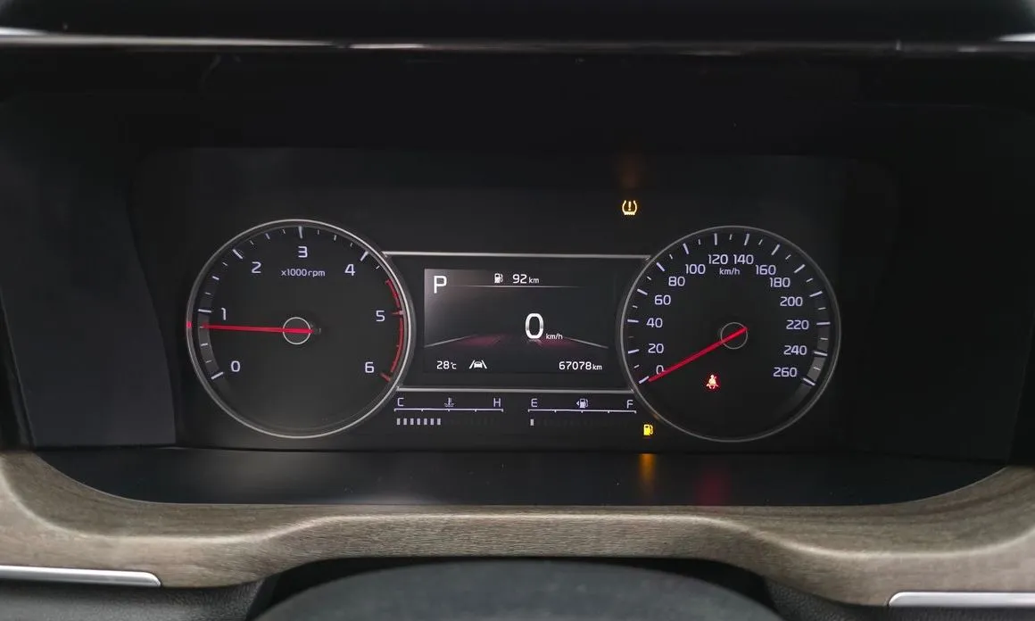 Kia Sorento — фото 5