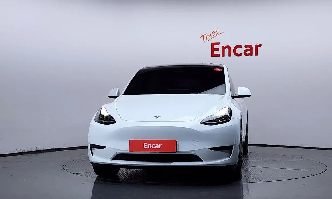Tesla Model Y — фото 9
