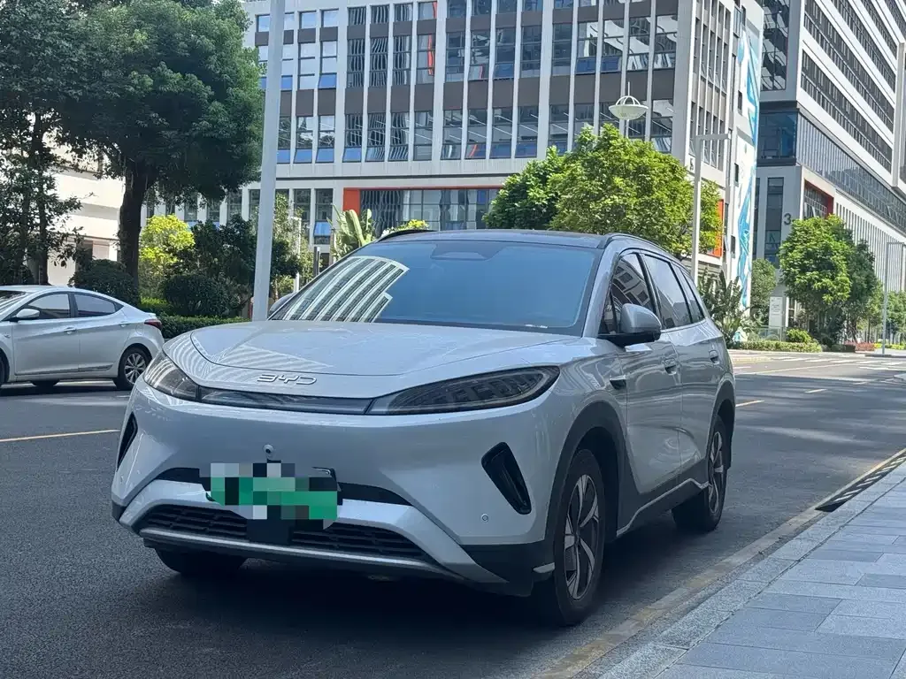 BYD Sealion 05 EV — фото 1