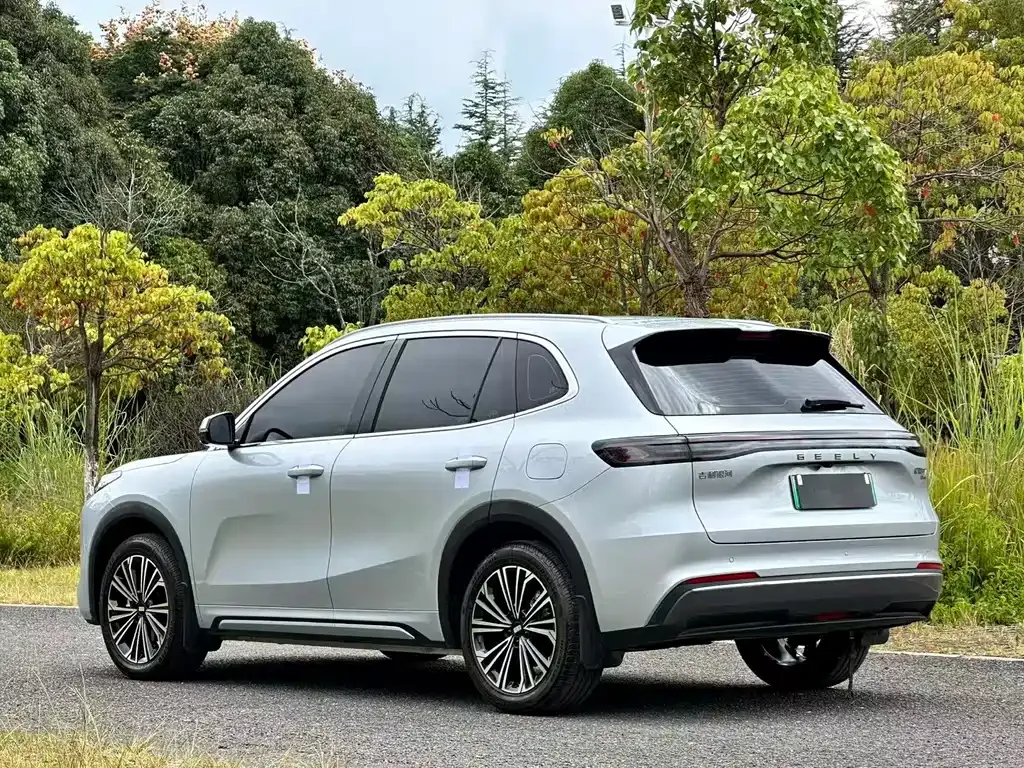 Geely Galaxy Xingjian 7 — фото 10