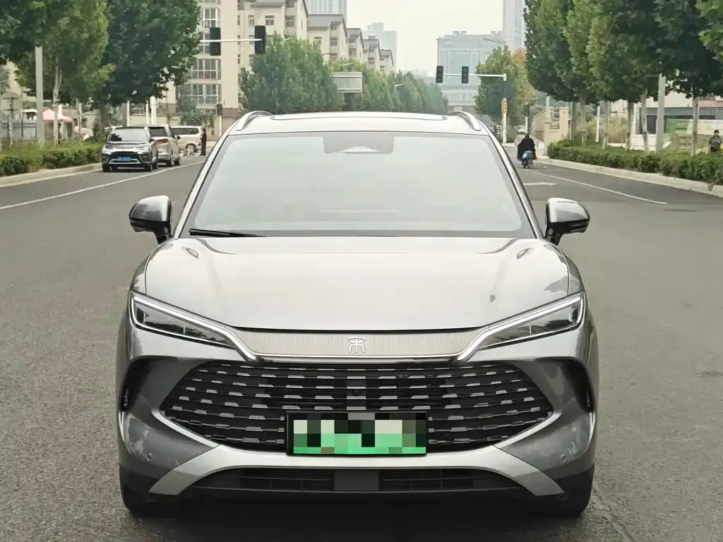 BYD L DM-i — фото 3