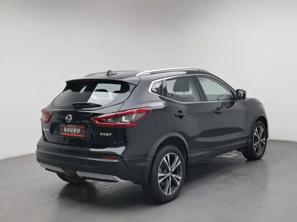 Nissan Qashqai — фото 9