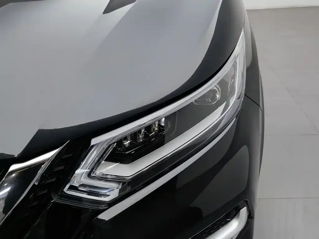 Nissan Qashqai — фото 4