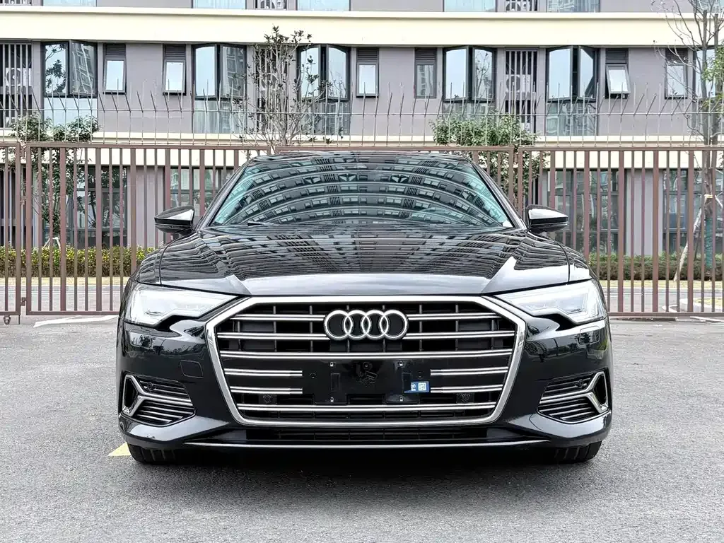 Audi A6L — фото 7