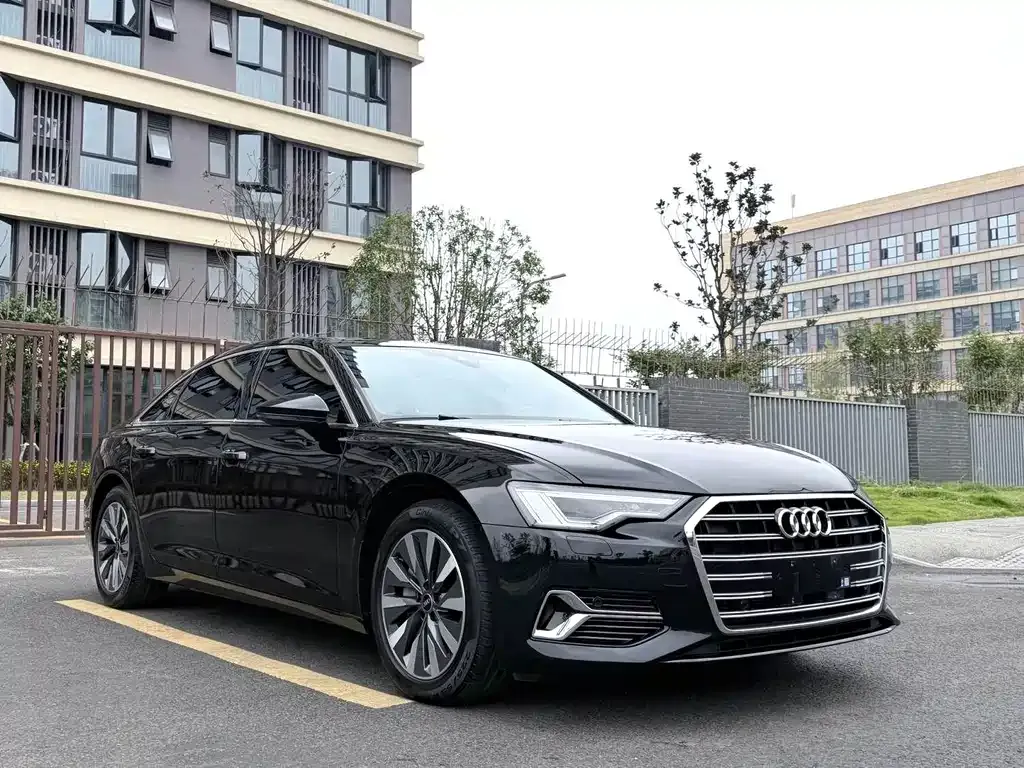 Audi A6L — фото 10