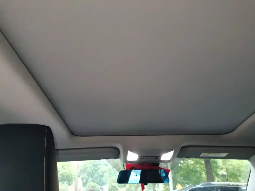 Toyota RAV4 — фото 4