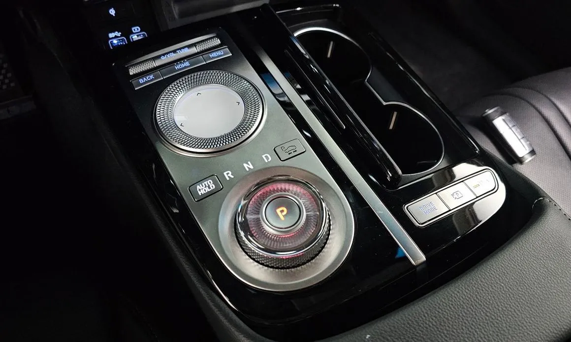 Genesis G80 — фото 9