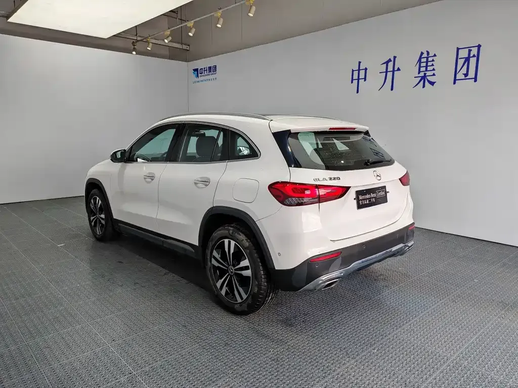 Mercedes-Benz GLA — фото 10