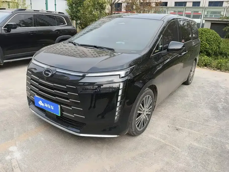 GAC Motor Trumpchi E8 PHEV — фото 1