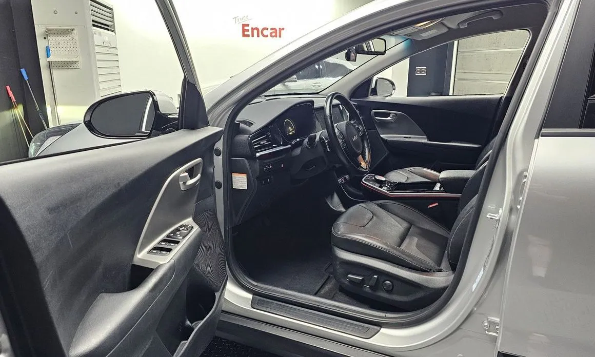 Kia Niro — фото 10