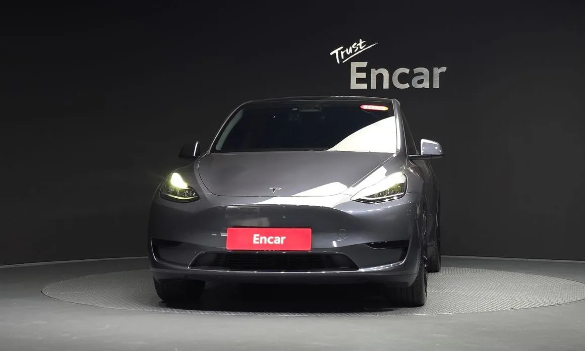 Tesla Model Y — фото 4