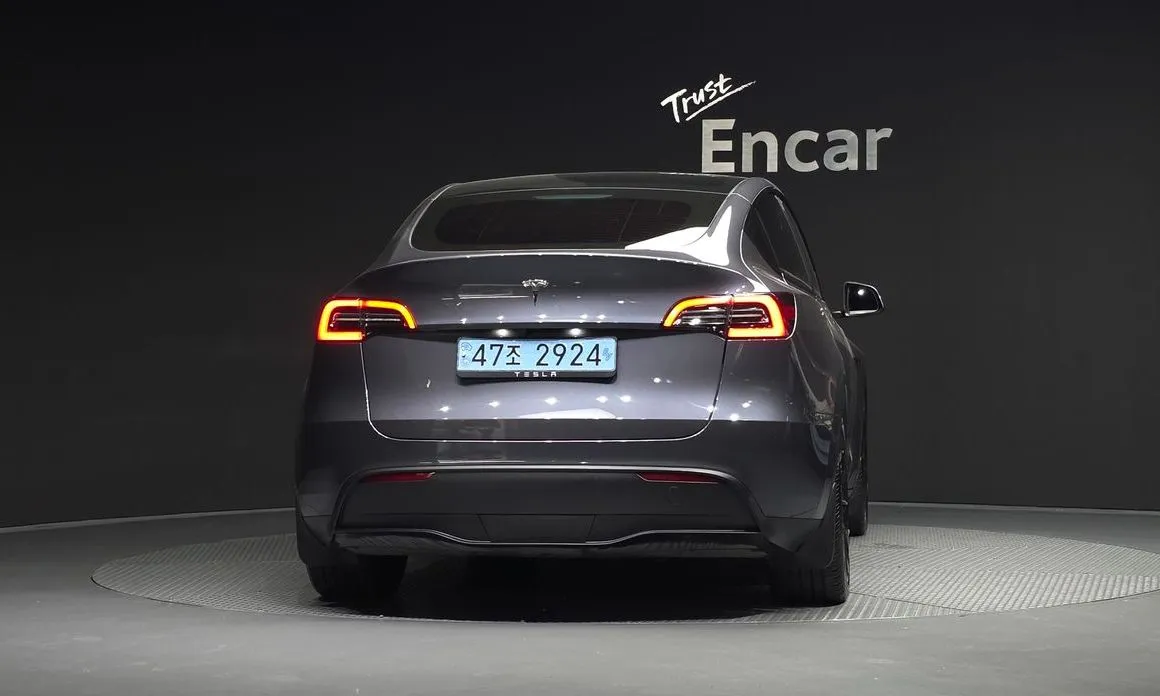 Tesla Model Y — фото 3