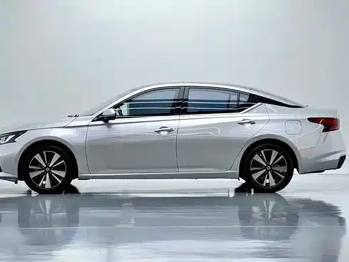Nissan Teana — фото 3
