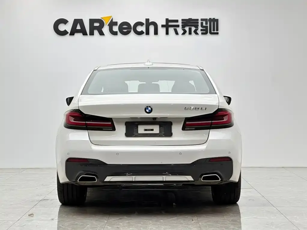 BMW 5 Series — фото 9