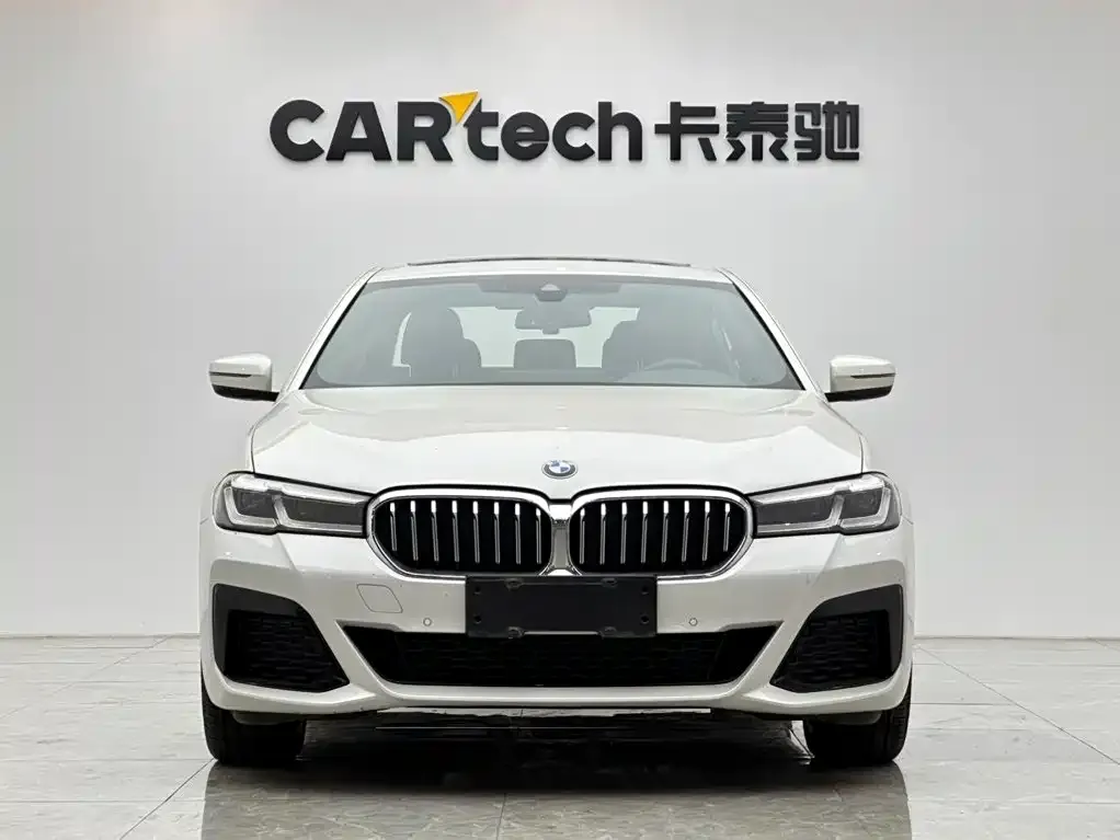 BMW 5 Series — фото 3