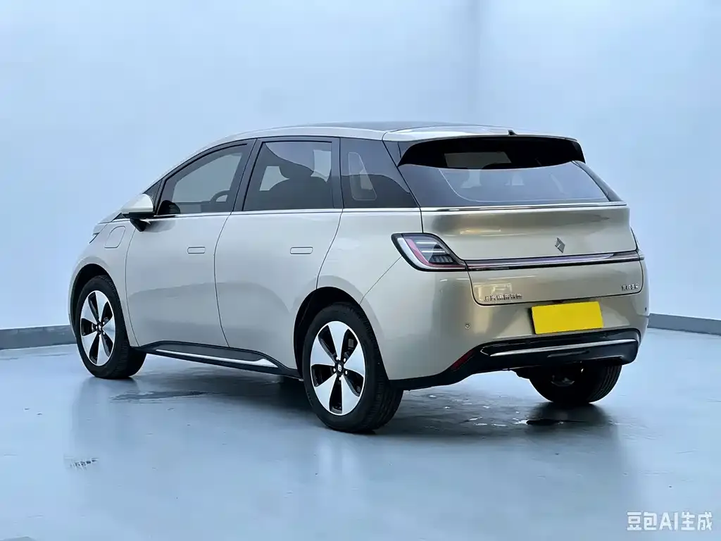 Baojun Yunduo — фото 2