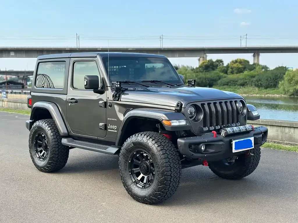 Jeep Wrangler — фото 5