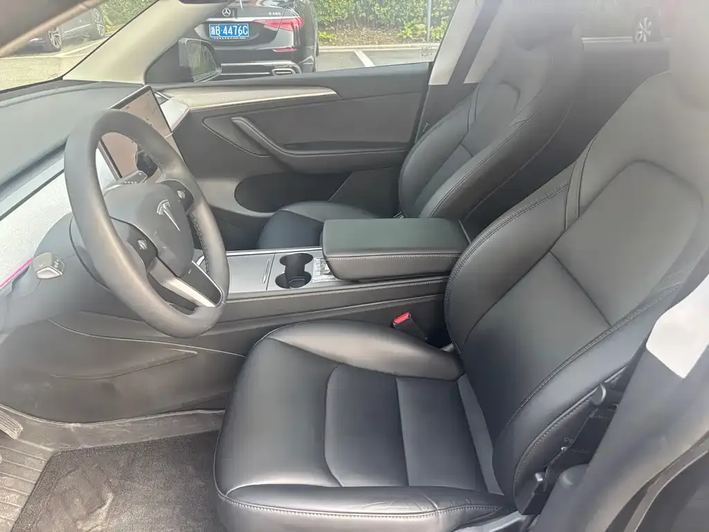 Tesla Model Y — фото 4
