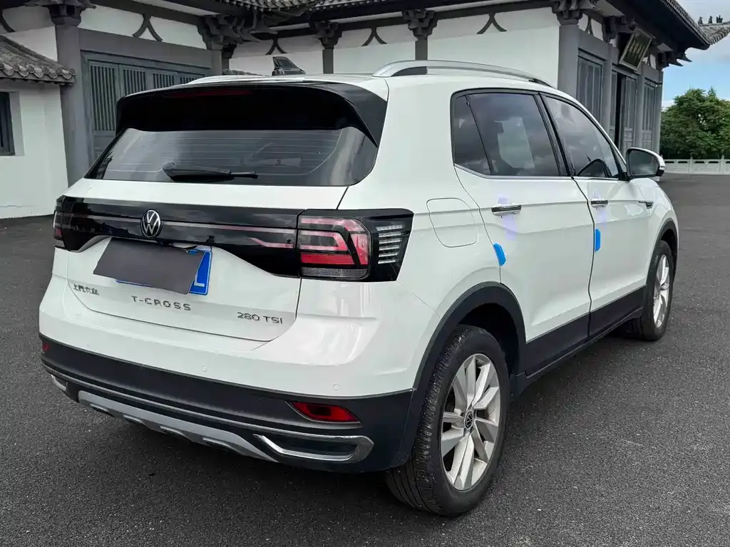 Volkswagen T-Cross — фото 6