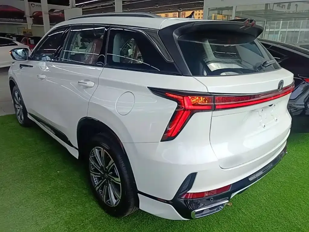 Changan CS75 PLUS — фото 6