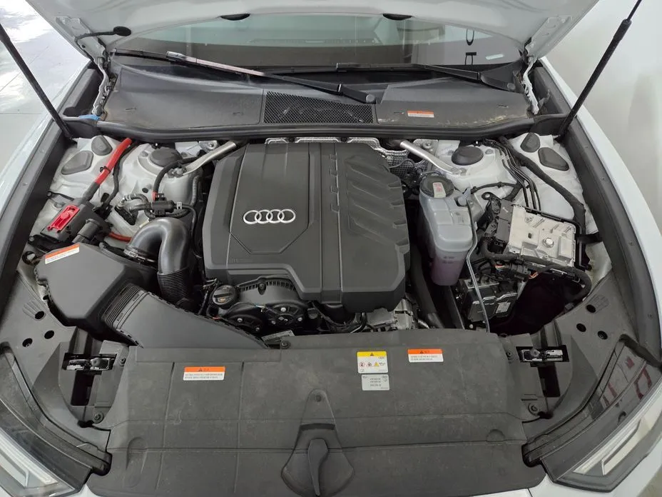 Audi A6 — фото 7