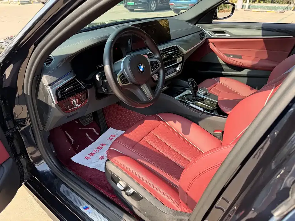 BMW 5 Series — фото 4