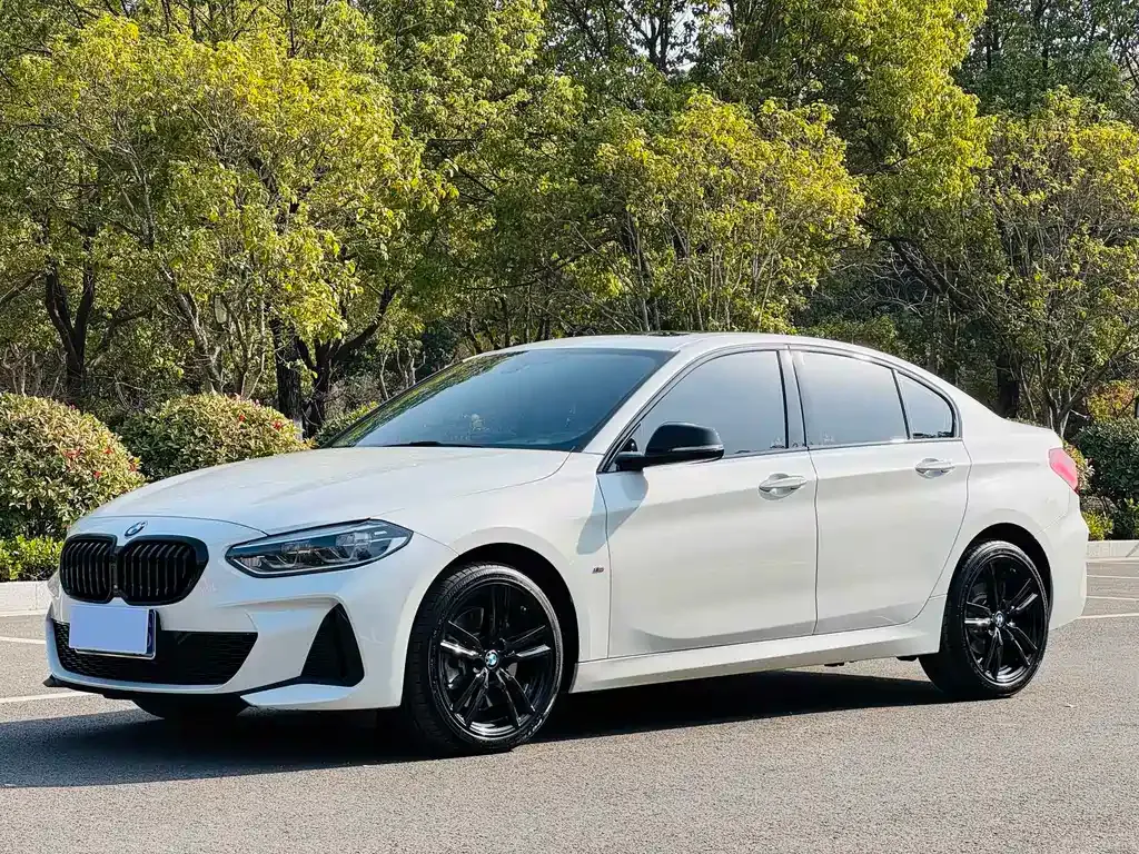 BMW 1 Series — фото 1