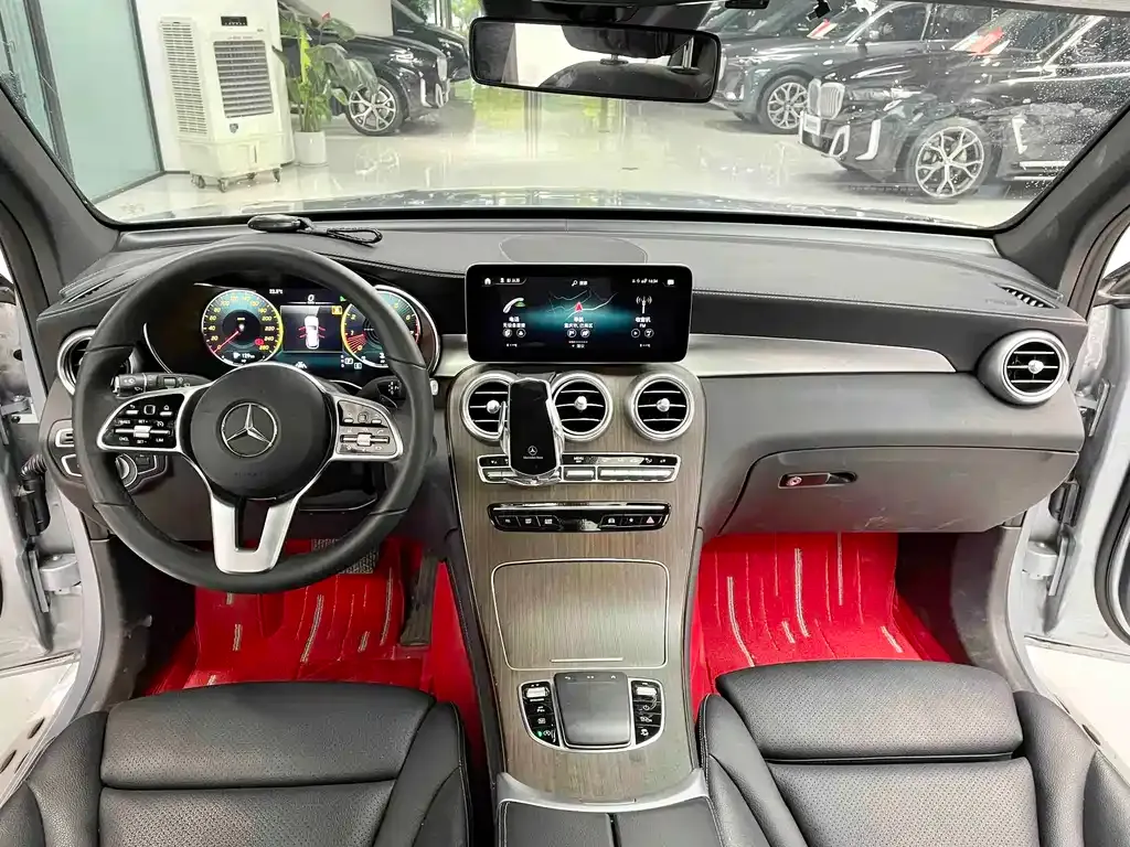 Mercedes-Benz GLC — фото 10