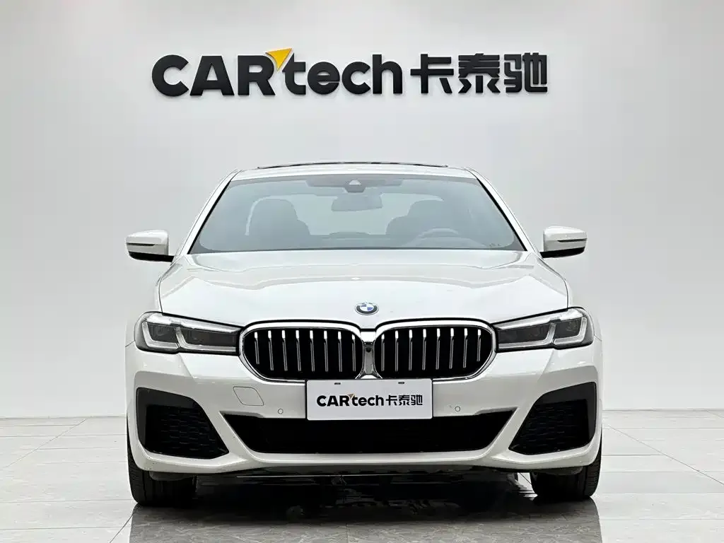 BMW 5 Series — фото 4