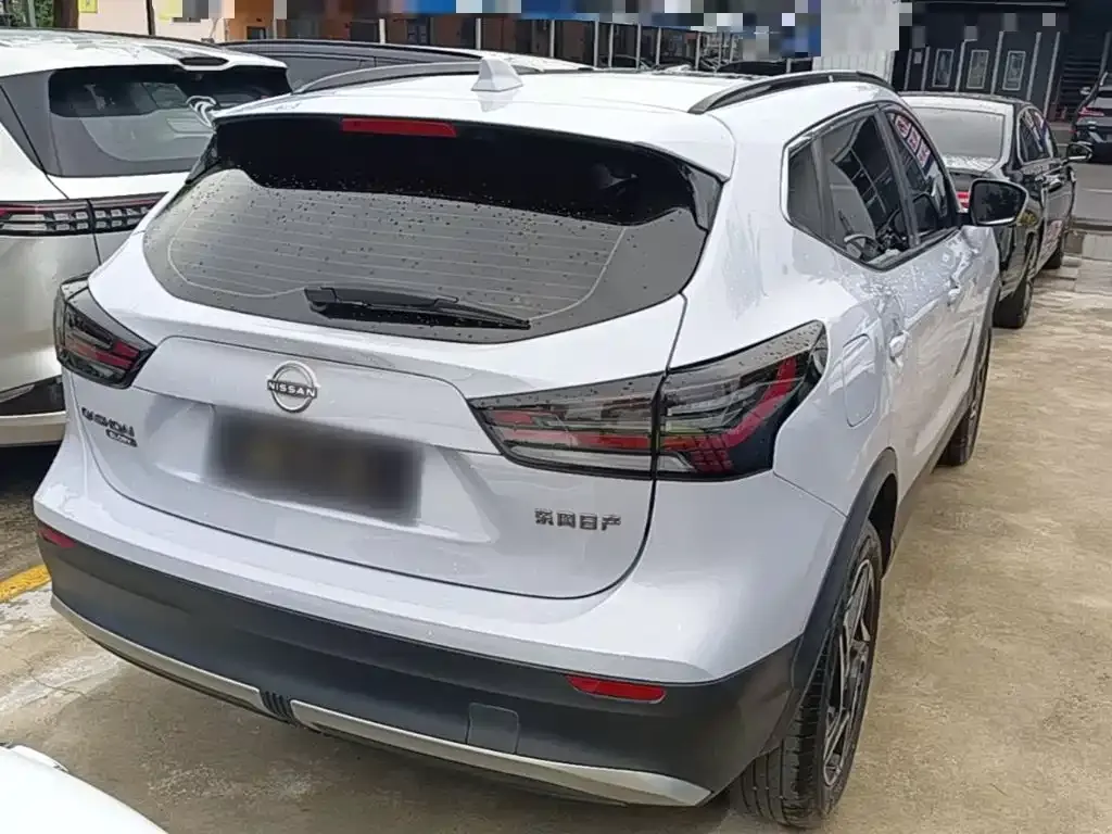 Nissan Qashqai — фото 5