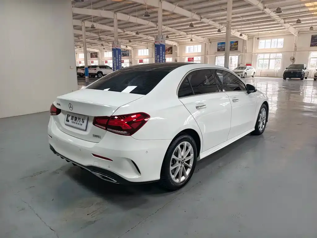 Mercedes-Benz A-Class — фото 6