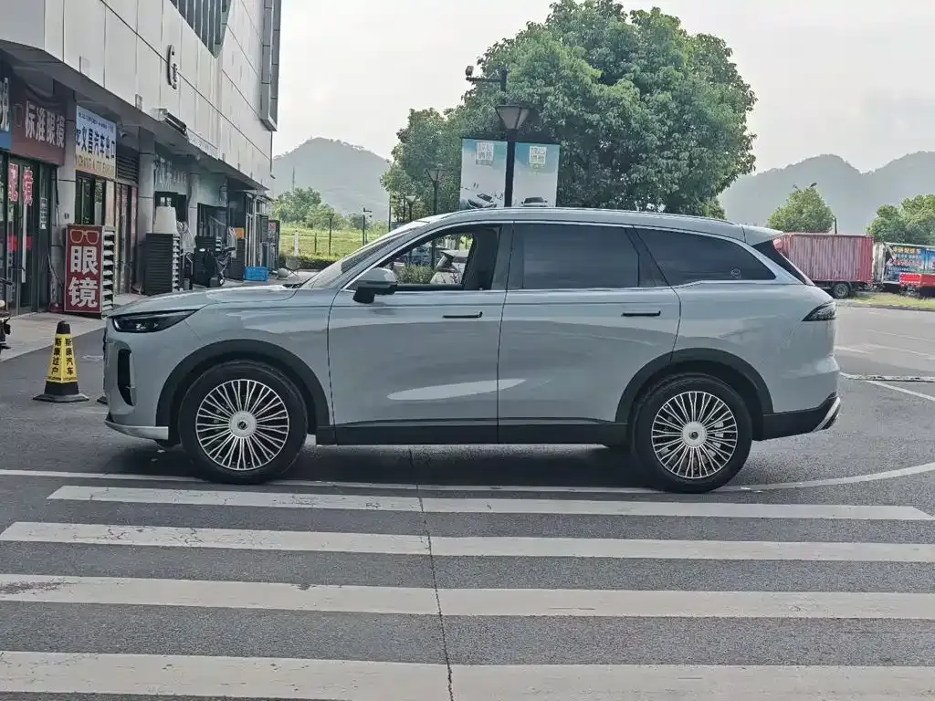 Chery Tiggo 8L — фото 8