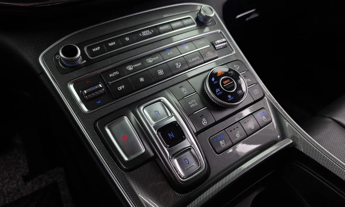 Hyundai Santafe — фото 9