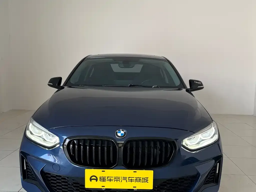 BMW 1 Series — фото 1