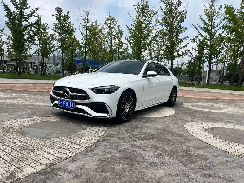 Mercedes-Benz C-Class — фото 1