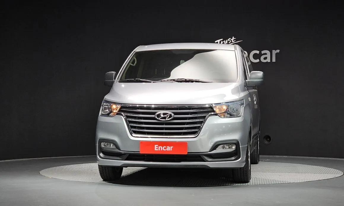Hyundai Starex — фото 2
