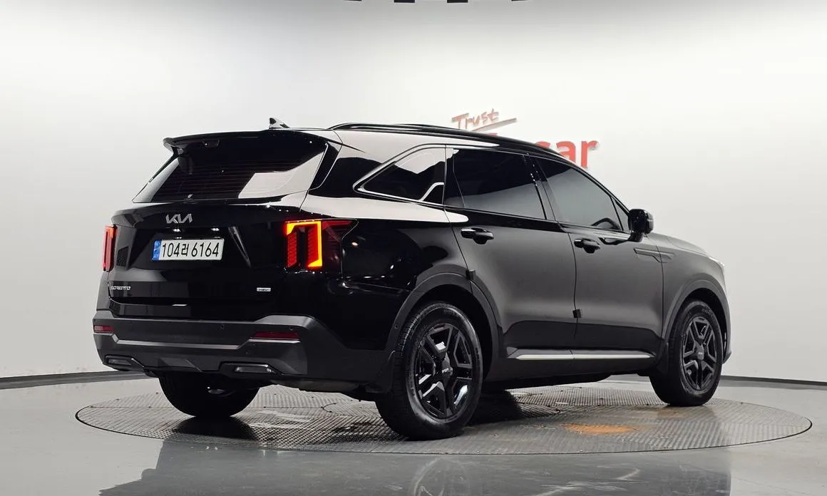 Kia Sorento — фото 5