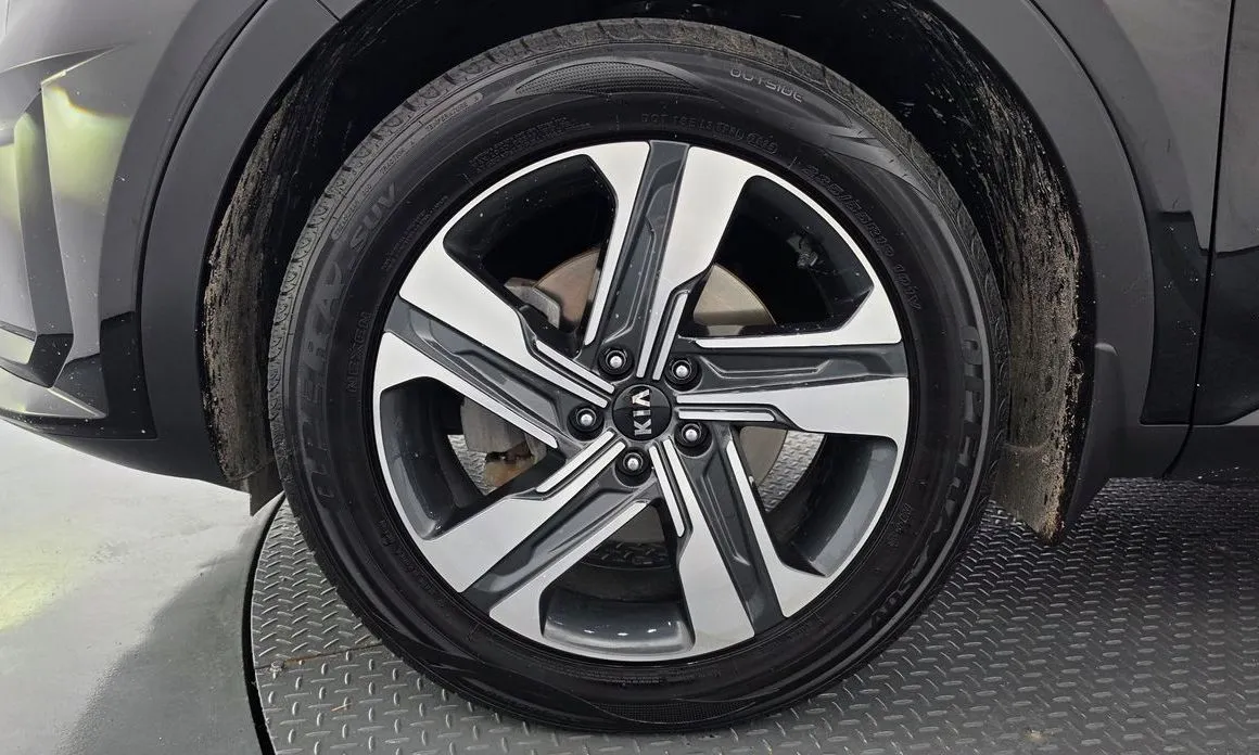 Kia Sorento — фото 8