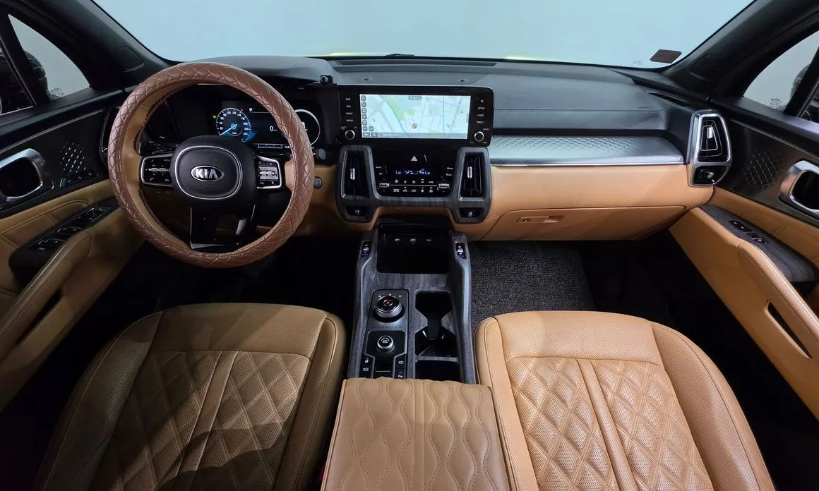 Kia Sorento — фото 7