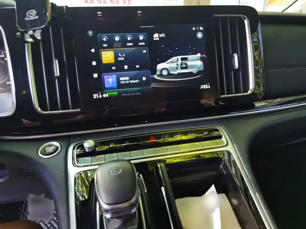 GAC Motor Trumpchi M8 — фото 10
