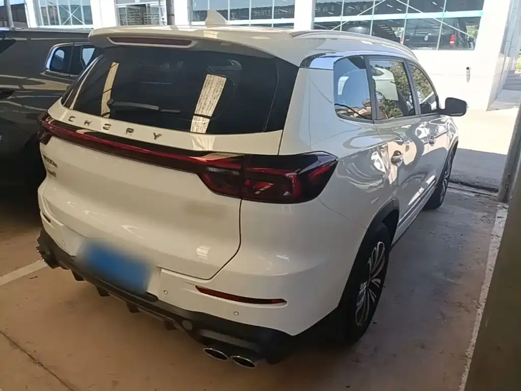 Chery Tiggo 8 — фото 10