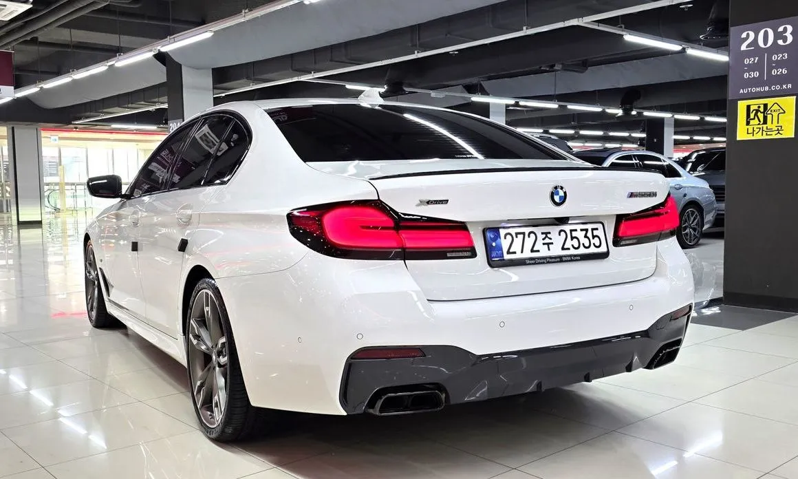 BMW 5-Series — фото 4