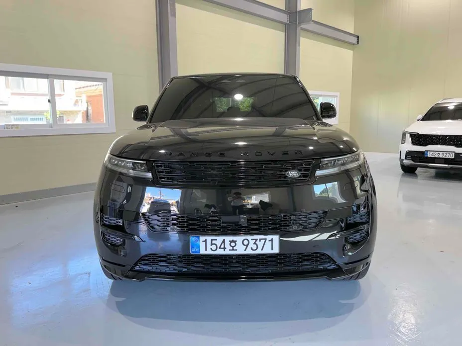 Land Rover Range Rover Sport — фото 1