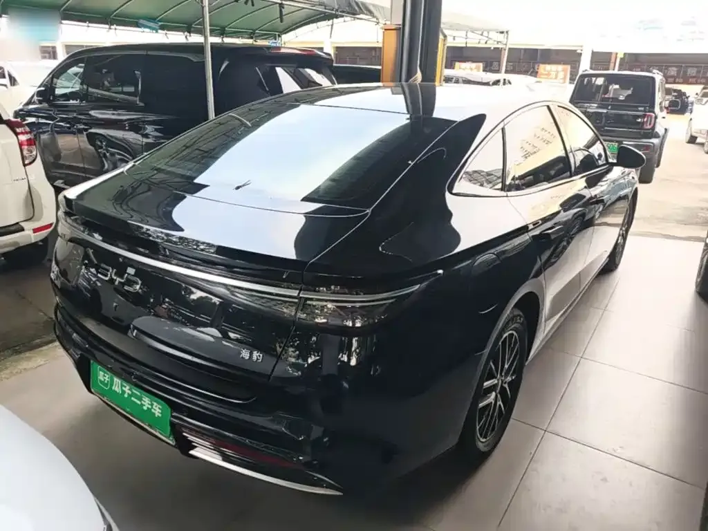 BYD Seal — фото 3