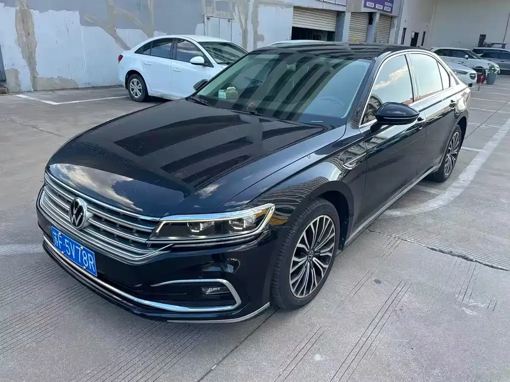 Volkswagen Phideon — фото 1