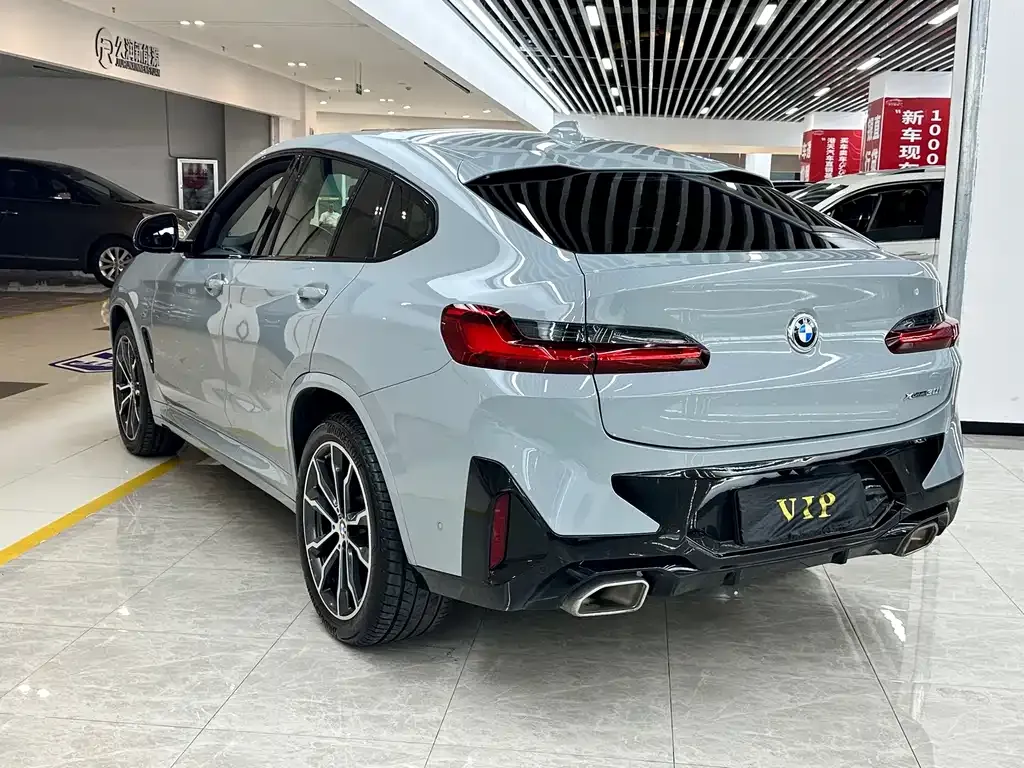 BMW X4 — фото 10