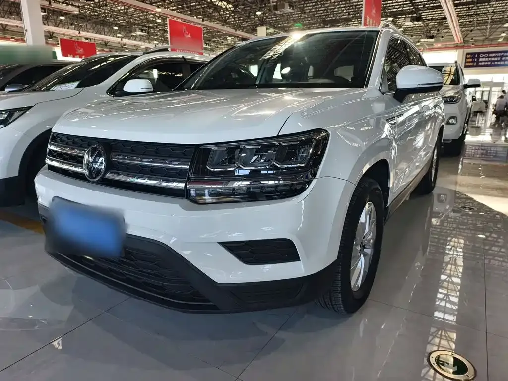 Volkswagen Tharu — фото 1